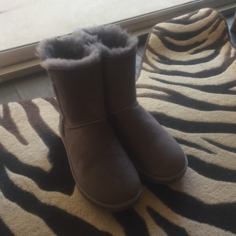 Genuine Shearling Grey Booties - Unbranded